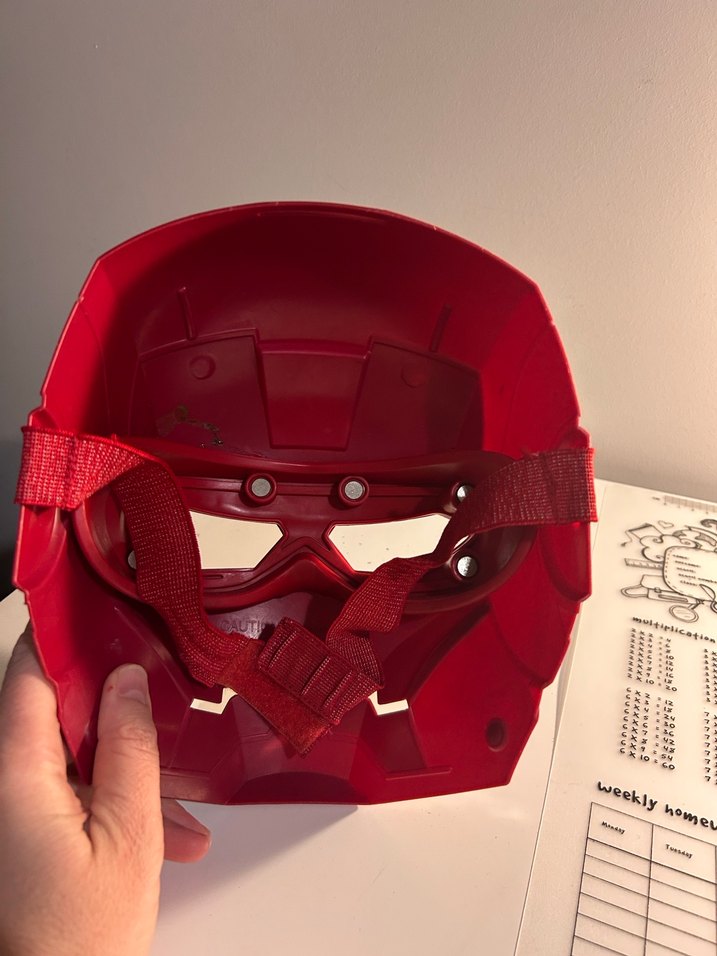 Parlak Kırmızı Iron Man Maskesi - Görsel 3