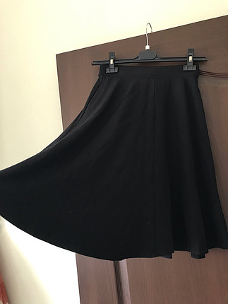 Stradivarius Midi Boy Siyah Klos Etek