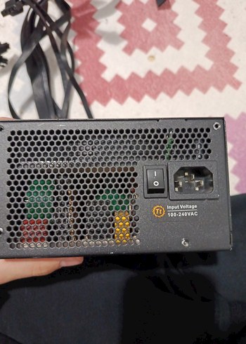 Thermaltake Siyah Bilgisayar Güç Kaynağı - Görsel 4