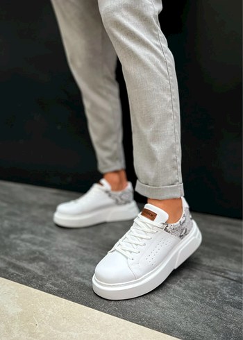 Alexander McQueen Beyaz Bagcikli Sneaker