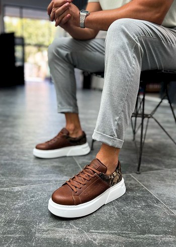 Diğer Sehir Stiline Uygun Kahverengi Deri Sneaker