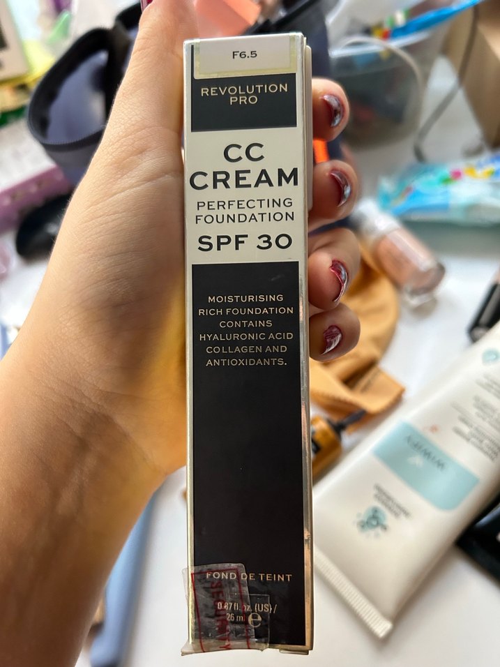 Revolution Pro CC Krem Fondöten SPF30 F6.5 - Görsel 4