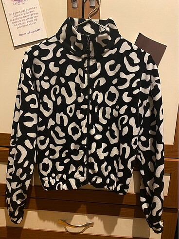 Polar sweatshirt