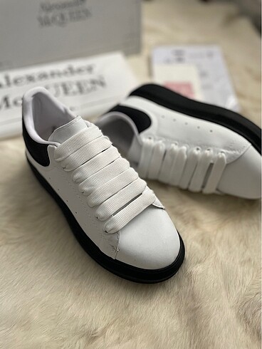 37 Beden Alexander McQUEEN