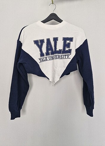 Crop Sweatshirt