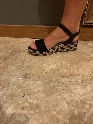 Nine West Sandalet