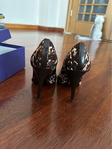 37 Beden çeşitli Renk Stuart Weitzman tay derisi Stiletto