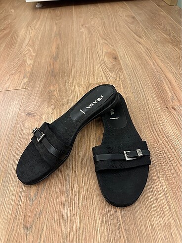 Prada Prada Terlik