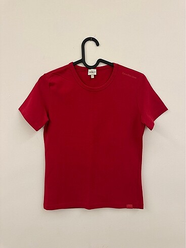 Calvin Klein T-shirt