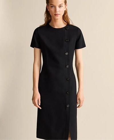 Hiç giyilmemiş Massimo Dutti 38 beden siyah elbise.