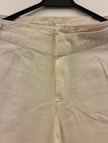 s Beden Pull & Bear yüzde yüz keten Pantolon. Hiç kullanılmamıştır