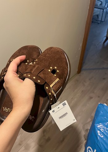 Zara Kahverengi Suet Kislik Terlik