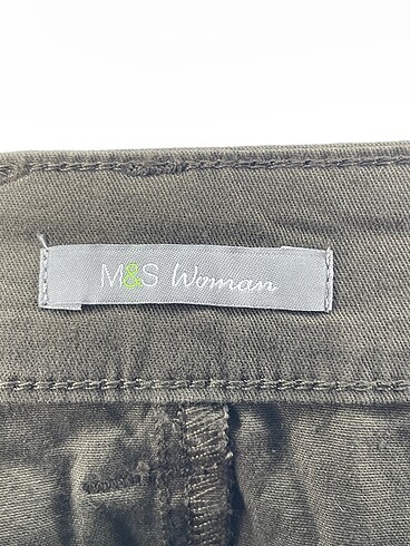 38 Beden haki Renk Marks & Spencer Midi Etek %70 İndirimli.