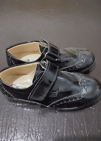 Erkek Çocuk Siyah Rugan Özel Ayakkabı - Görsel 2