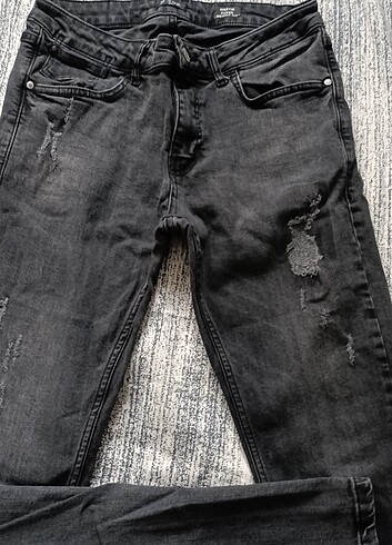 30 Beden siyah Renk Jean pantolon defakto 
