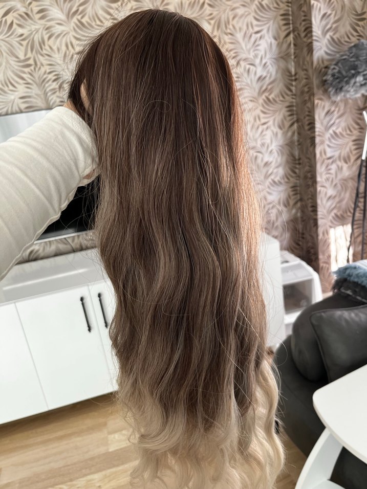 Kumraldan soğuk platine dönen cilt görünümlü peruk - Görsel 3