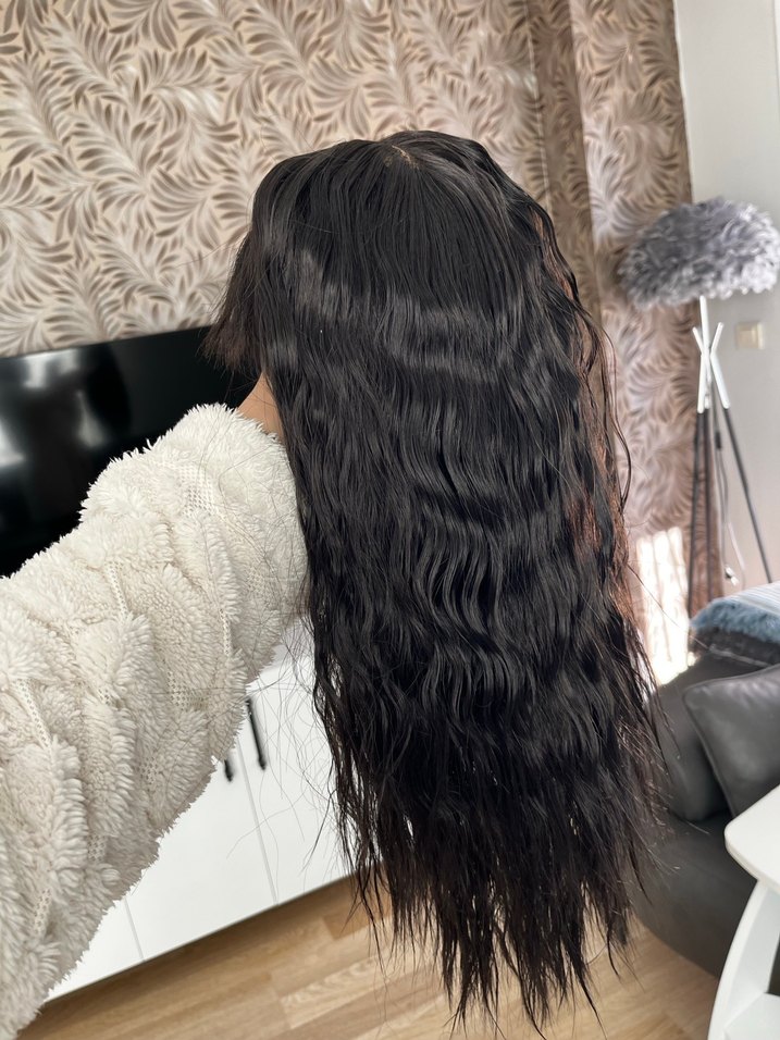 Koyu kestane tonlu cilt görünümlü peruk - Görsel 3