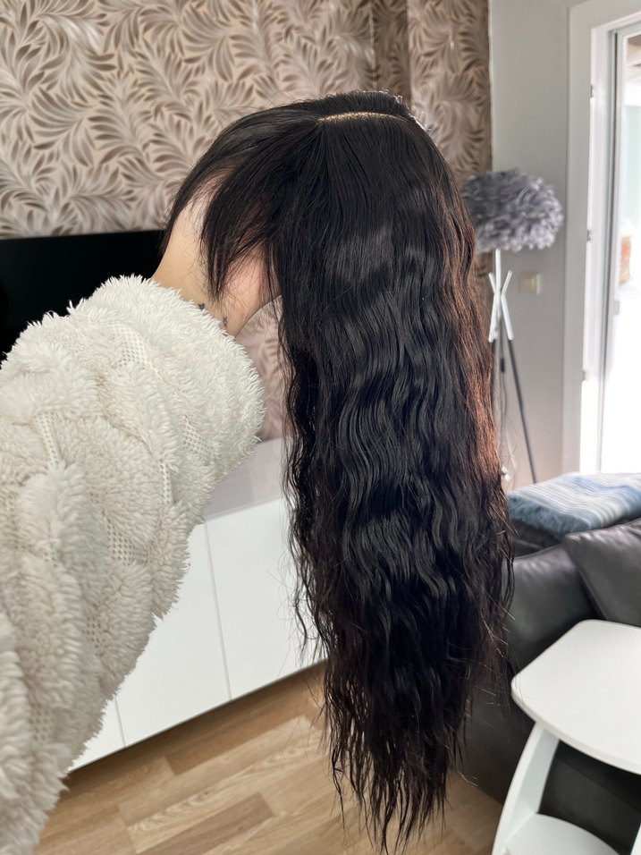 Koyu kestane tonlu cilt görünümlü peruk - Görsel 2