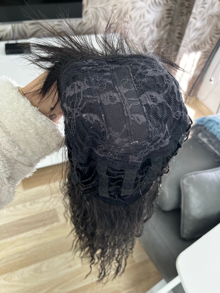 Koyu kestane tonlu cilt görünümlü peruk - Görsel 4