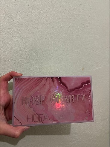 Rose quartz huda far paleti