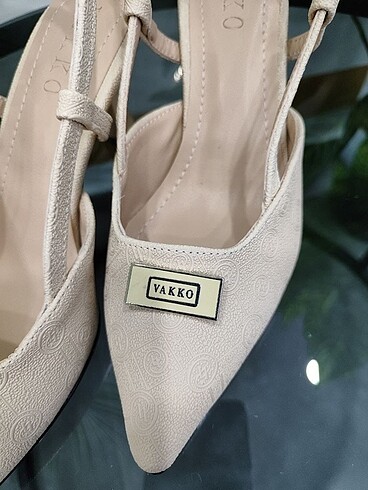 Vakko Vakko stiletto