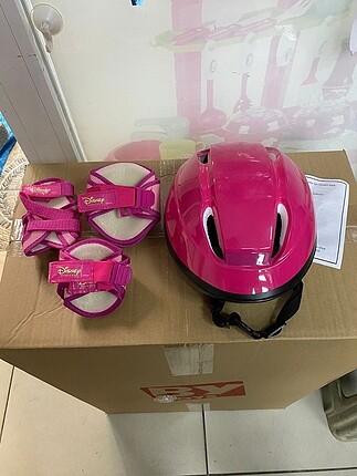  Pembe kask