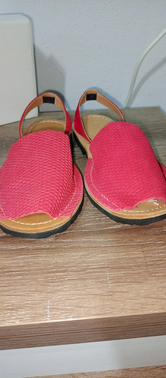 Kırmızı sandalet orjinal - Görsel 2