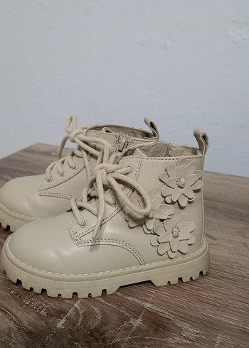 Kız Çocuk Bot - Görsel 2