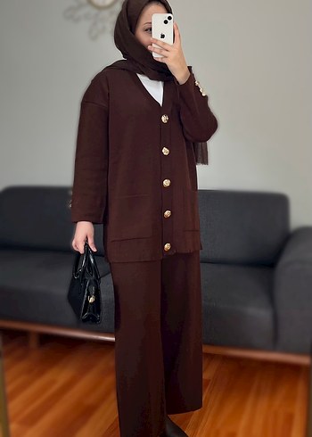 Düğmeli Uzun Kahverengi Kadın Triko Takım - Görsel 2
