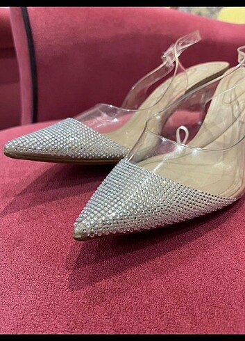 Zara marka stilletto 