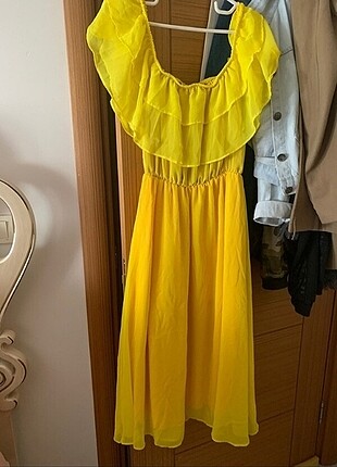 xl Beden sarı Renk Madonna yaka şifon elbise