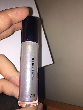 Hologram Lip Gloss H&M Makyaj %20 İndirimli - Gardrops