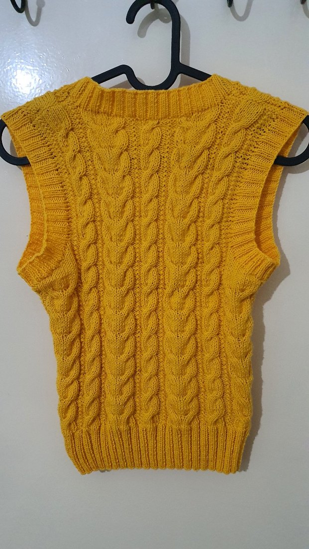 Sarı V Yaka Örgü Kadın Süveter - Görsel 3