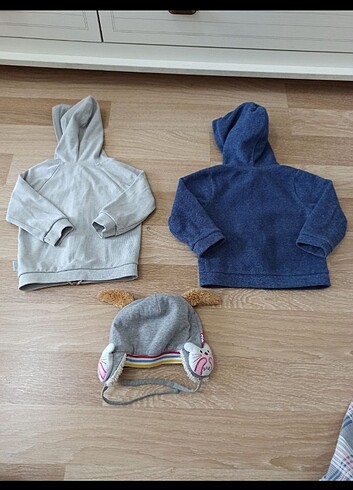 LC Waikiki 2 adet kapşonlu ceket sapka