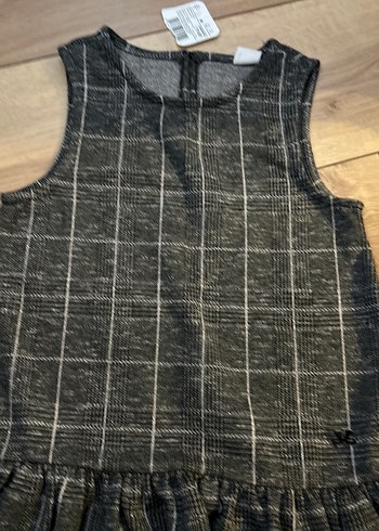 Kareli Gri Kolsuz Kız Elbisesi - Görsel 2