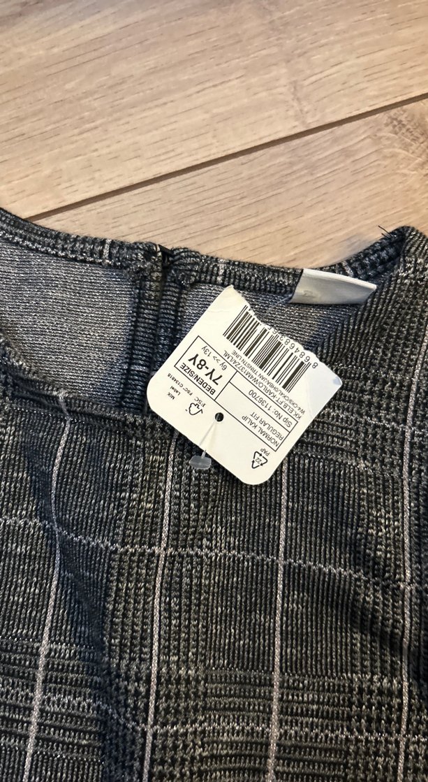 Kareli Gri Kolsuz Kız Elbisesi - Görsel 5