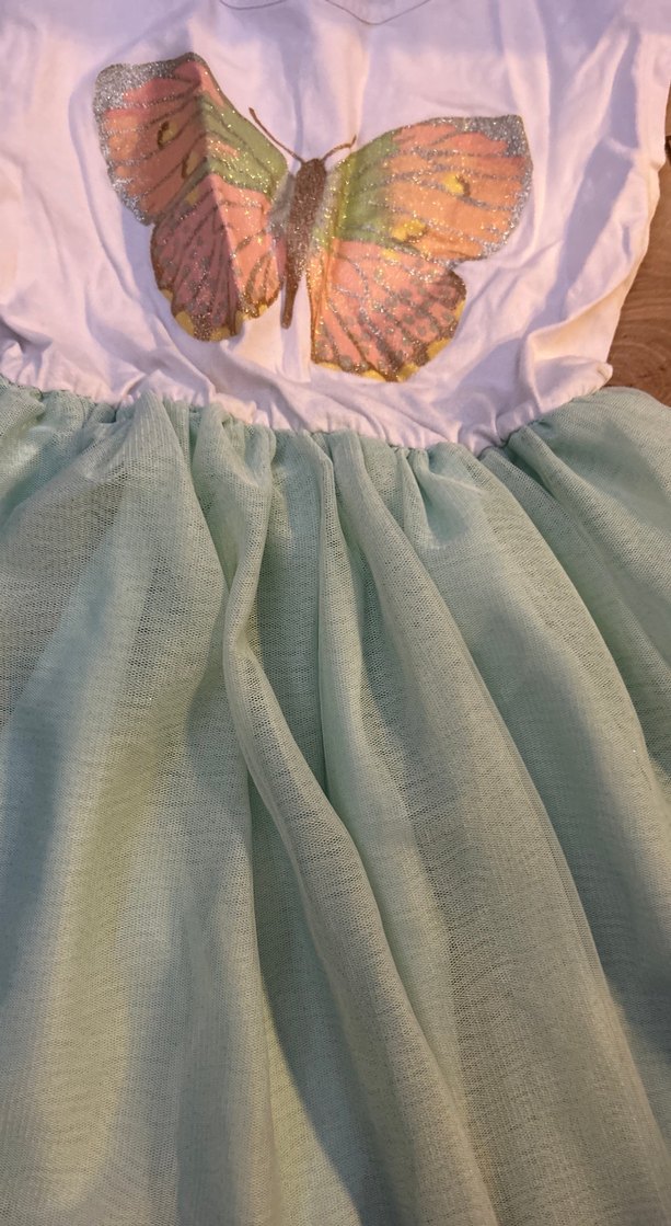 Kelebek desenli elbise - Görsel 4