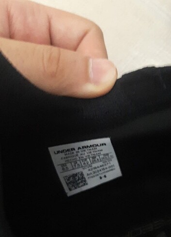 41 Beden siyah Renk Orjinal under armour giyilmemiş spor ayakkabı