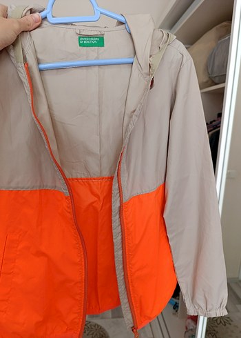 Benetton Kapüşonlu Yağmurluk - Görsel 6