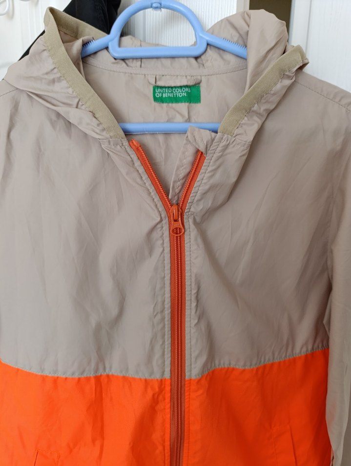 Benetton Kapüşonlu Yağmurluk - Görsel 2