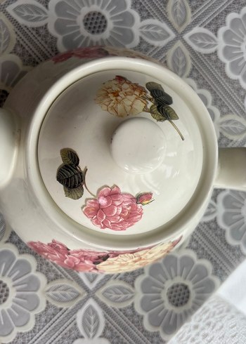 Karaca Çiçek Desenli Beyaz Porselen Demlik - Görsel 3