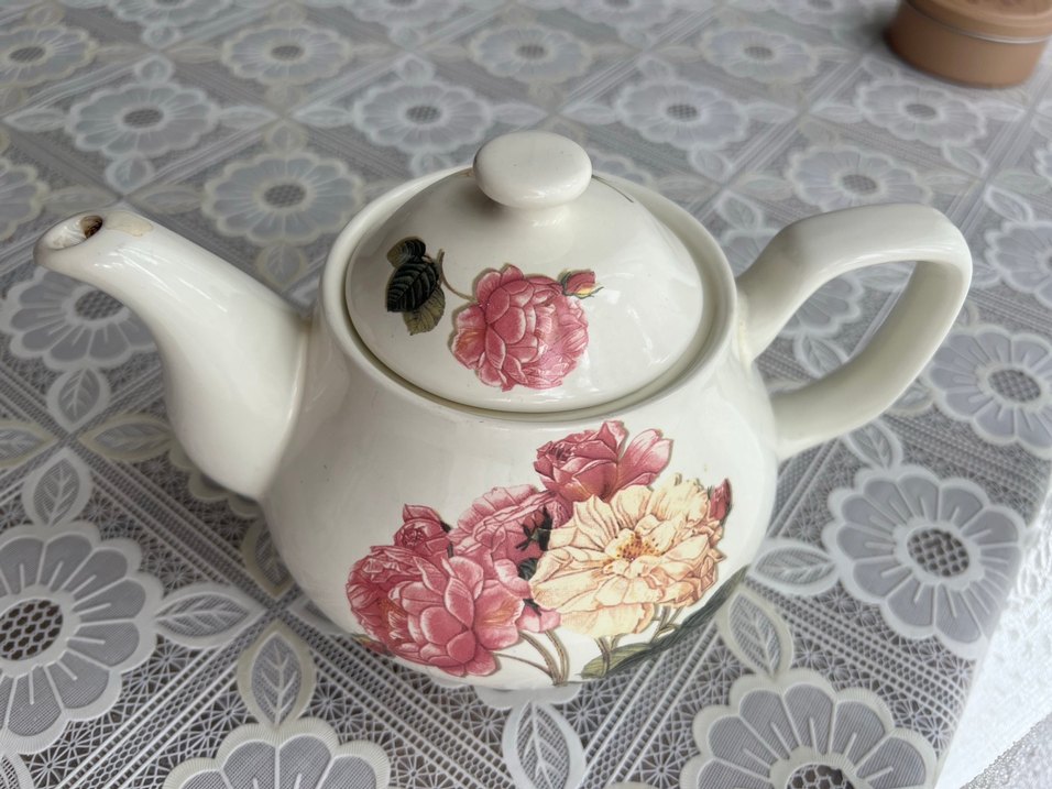 Karaca Çiçek Desenli Beyaz Porselen Demlik - Görsel 2