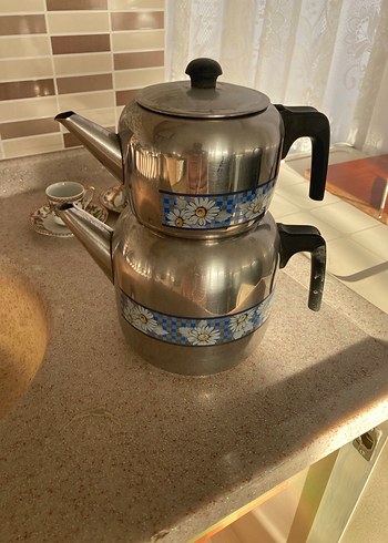 Mavi Çiçek Desenli Gri Çaydanlık Seti