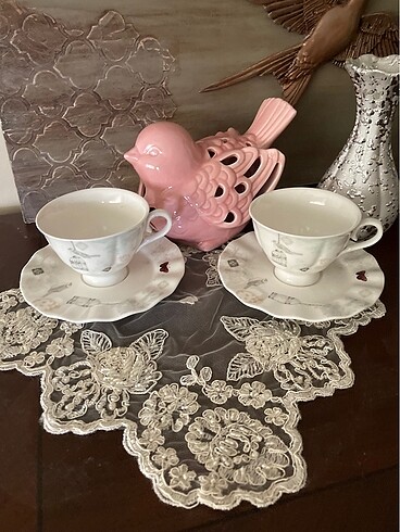 İki kişilik kahve fincanı