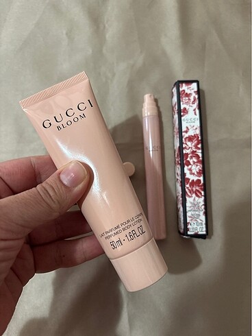  Beden Gucci bloom set