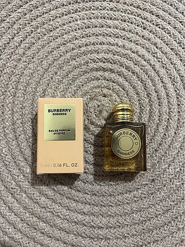 Burberry Goddess Intense