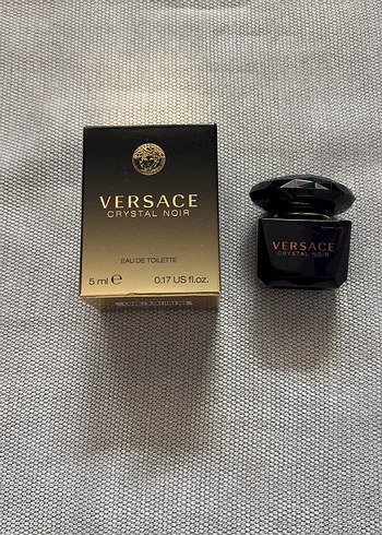 Versace Crystal Noir Kadın Parfümü 5ml