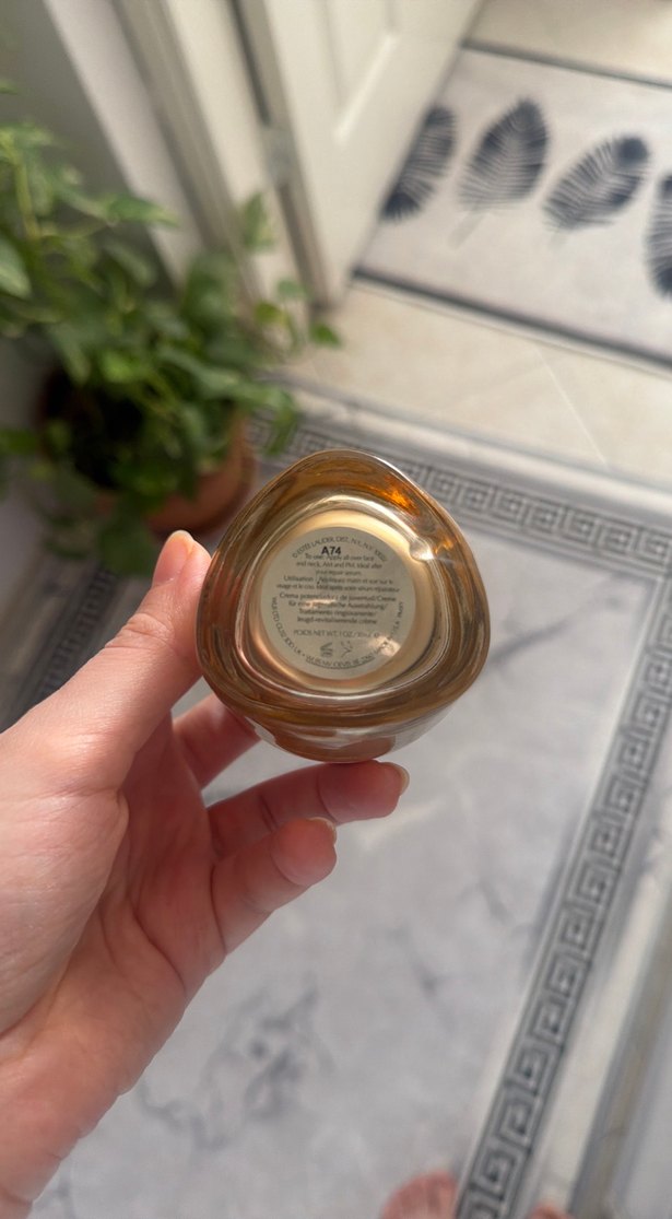 Estee lauder nemlendirici - Görsel 3