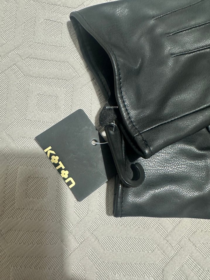 Klasik Siyah Deri Kadın Biker Eldiveni - Görsel 2