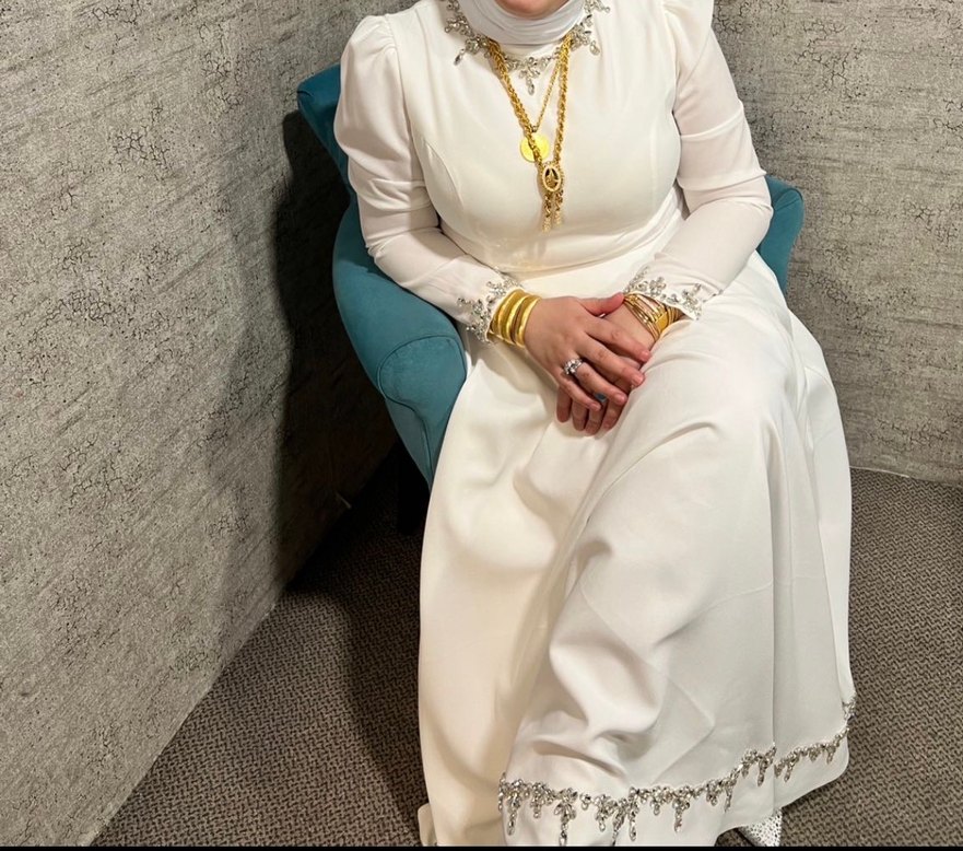 İşlemeli Beyaz Uzun Abiye Elbise - Görsel 2